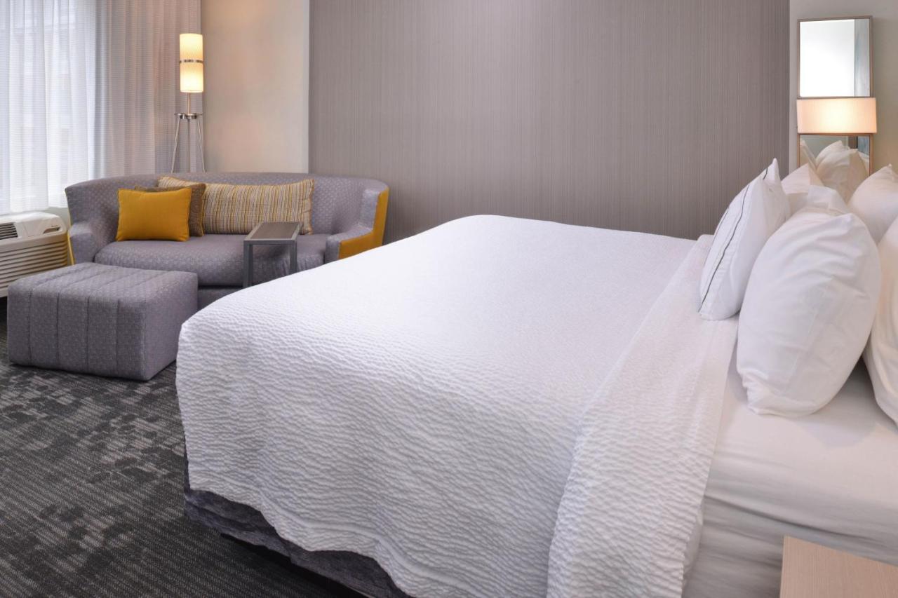 Courtyard By Marriott Boston Littleton Hotel Eksteriør billede