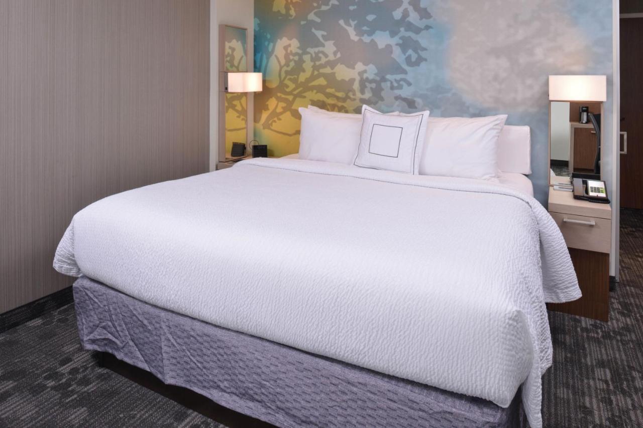 Courtyard By Marriott Boston Littleton Hotel Eksteriør billede