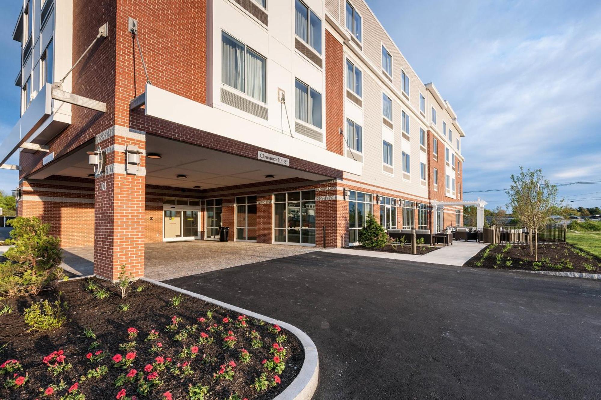 Courtyard By Marriott Boston Littleton Hotel Eksteriør billede