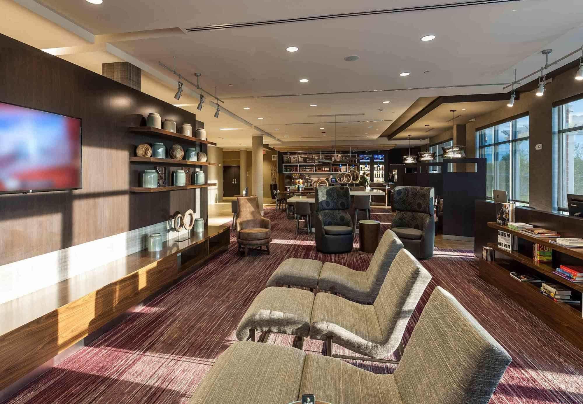Courtyard By Marriott Boston Littleton Hotel Eksteriør billede