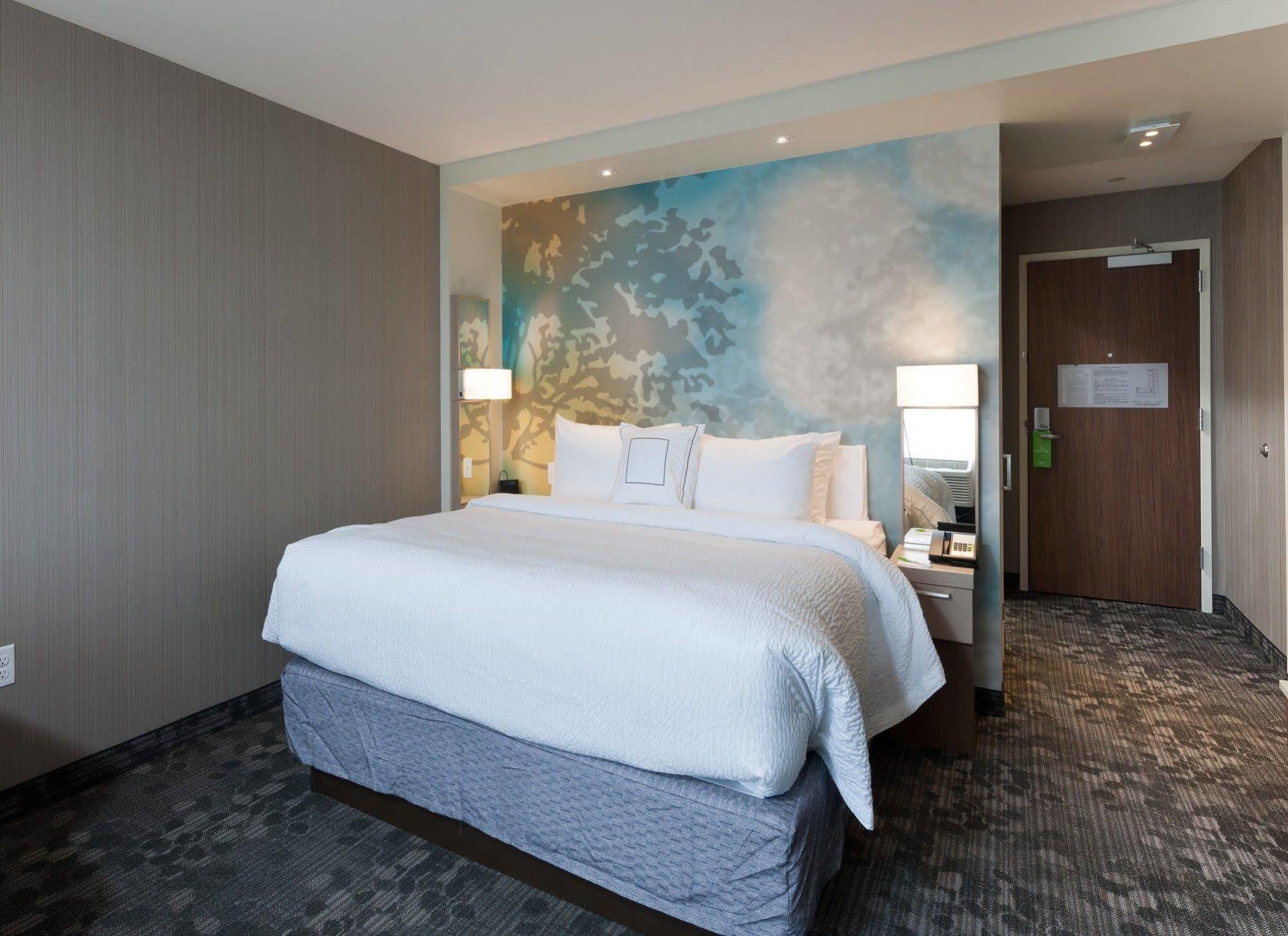 Courtyard By Marriott Boston Littleton Hotel Eksteriør billede