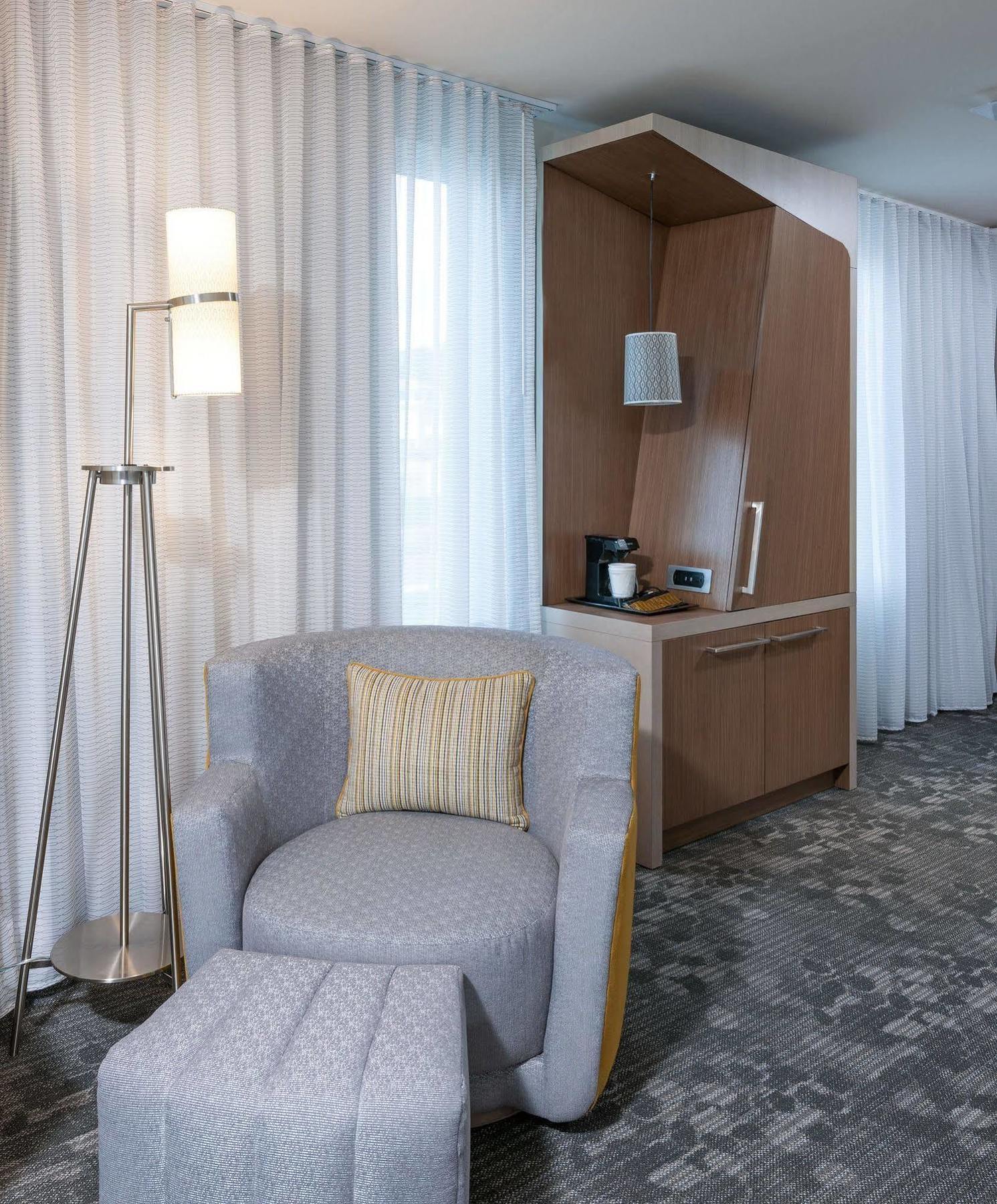 Courtyard By Marriott Boston Littleton Hotel Eksteriør billede